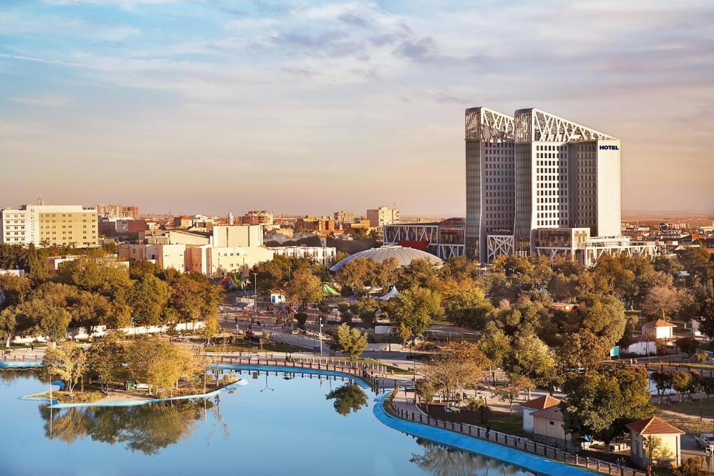 photo Park Mall Hotel and Conference Center ( ex Four Points )