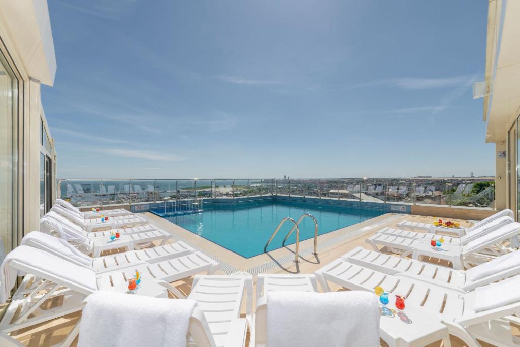photo ISTANBUL (Ete 2026 ) 07 NUITS / 08 JOURS Hôtel Piya Sport 4*